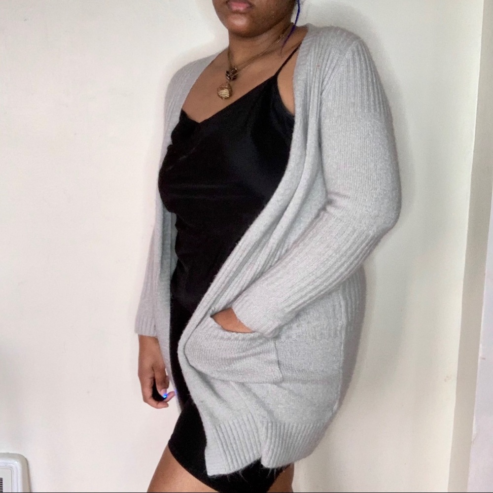 Cardigan - Picture 2 of 3